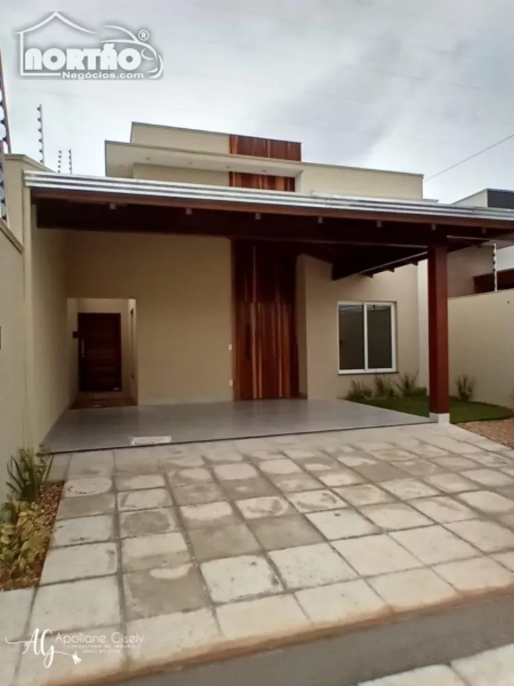 Casa à venda com 3 quartos, 154m² - Foto 1