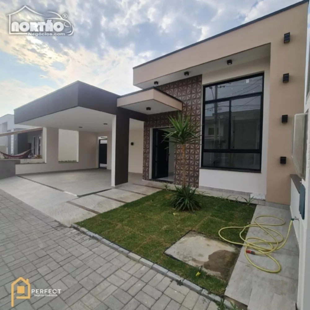 Casa à venda com 4 quartos, 163m² - Foto 1