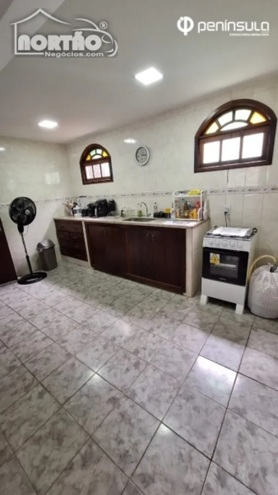 Casa, 5 quartos, 300 m² - Foto 9