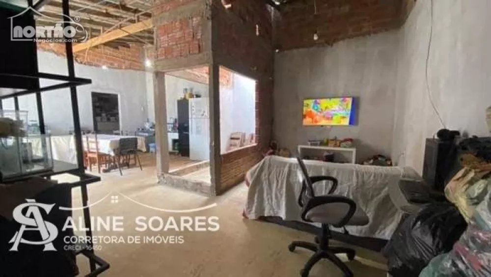 Casa à venda com 4 quartos, 115m² - Foto 3