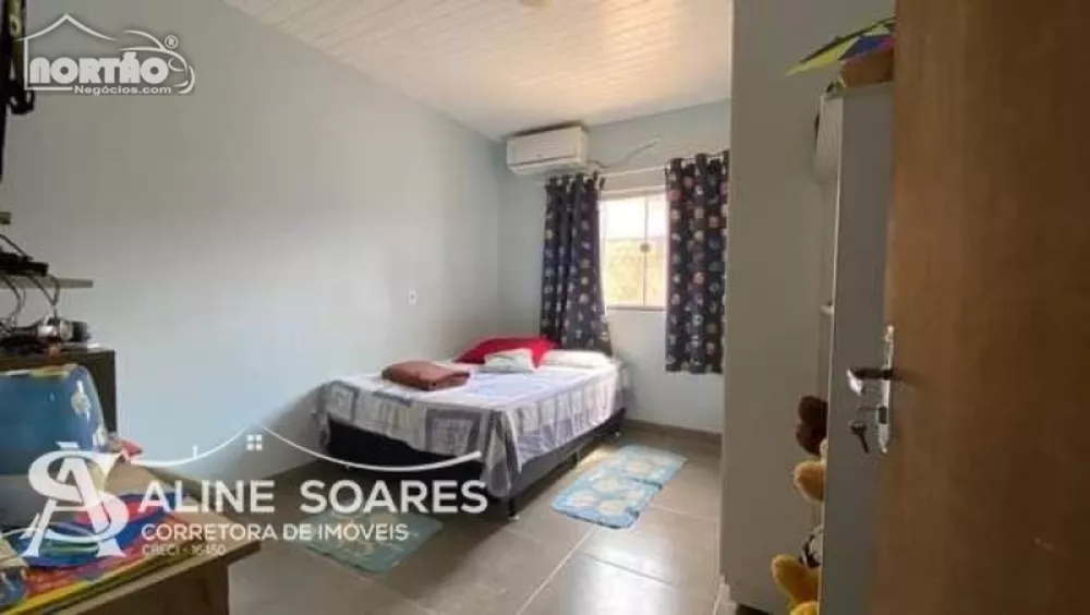 Casa à venda com 4 quartos, 115m² - Foto 4