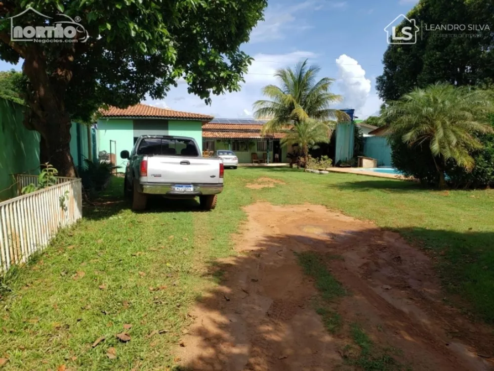 Casa à venda com 4 quartos, 260m² - Foto 2