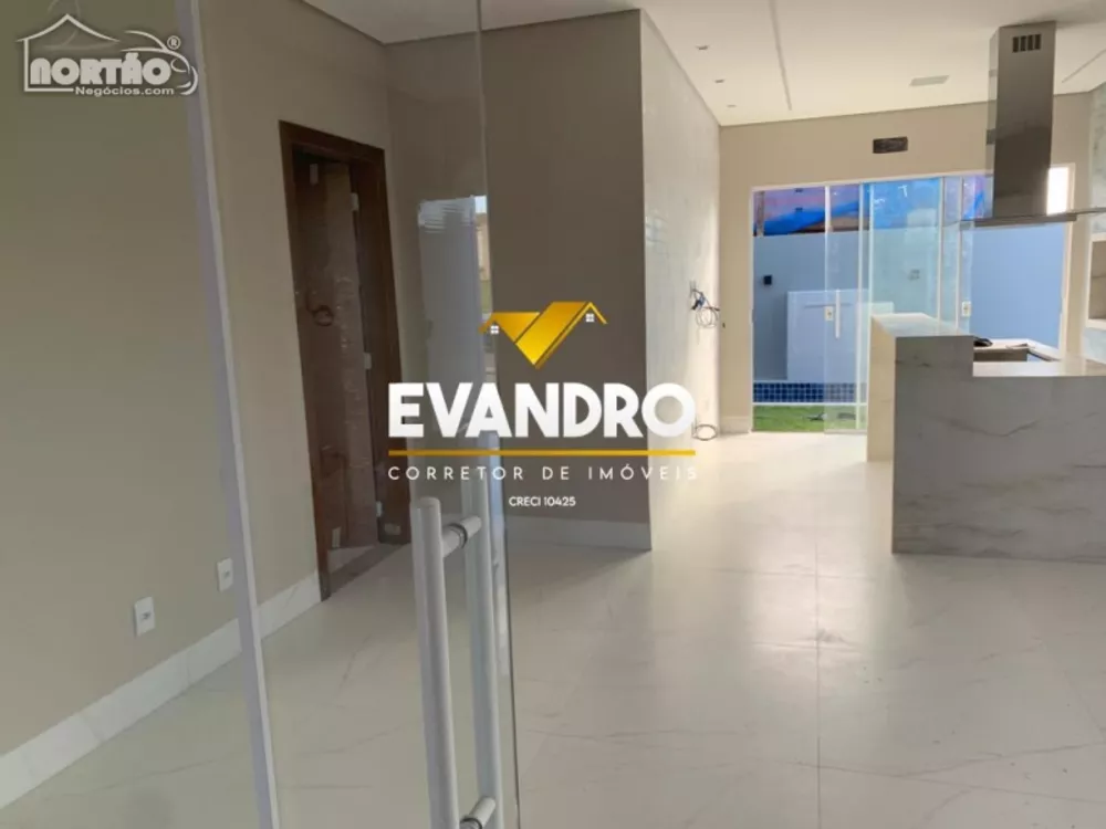 Casa à venda com 3 quartos, 176m² - Foto 4