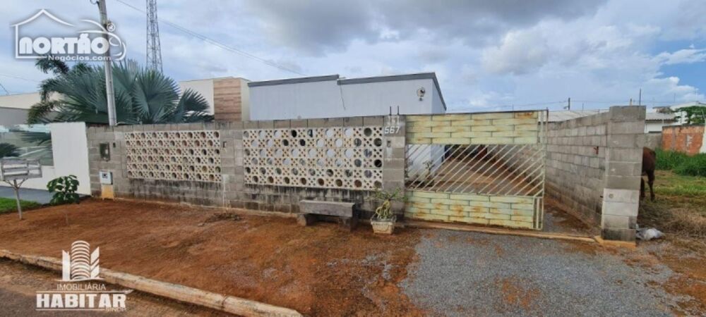 Casa à venda com 3 quartos - Foto 1