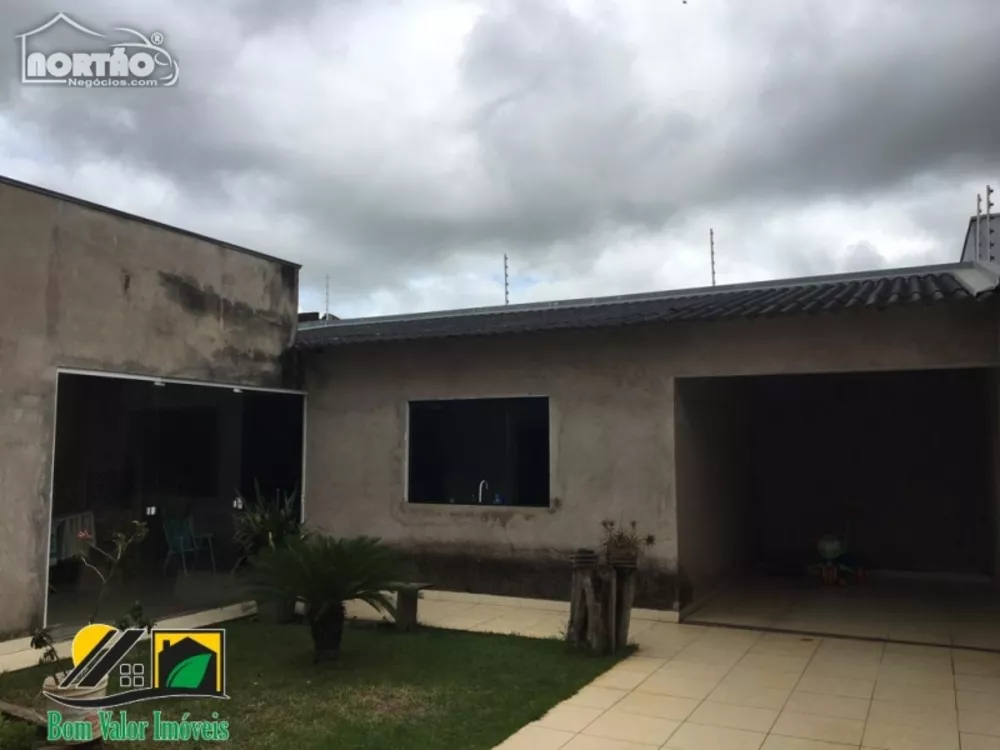 Casa à venda com 3 quartos, 170m² - Foto 3