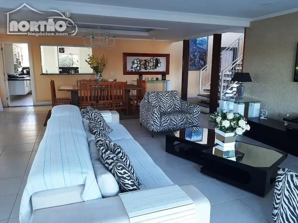 Casa, 7 quartos, 347 m² - Foto 4