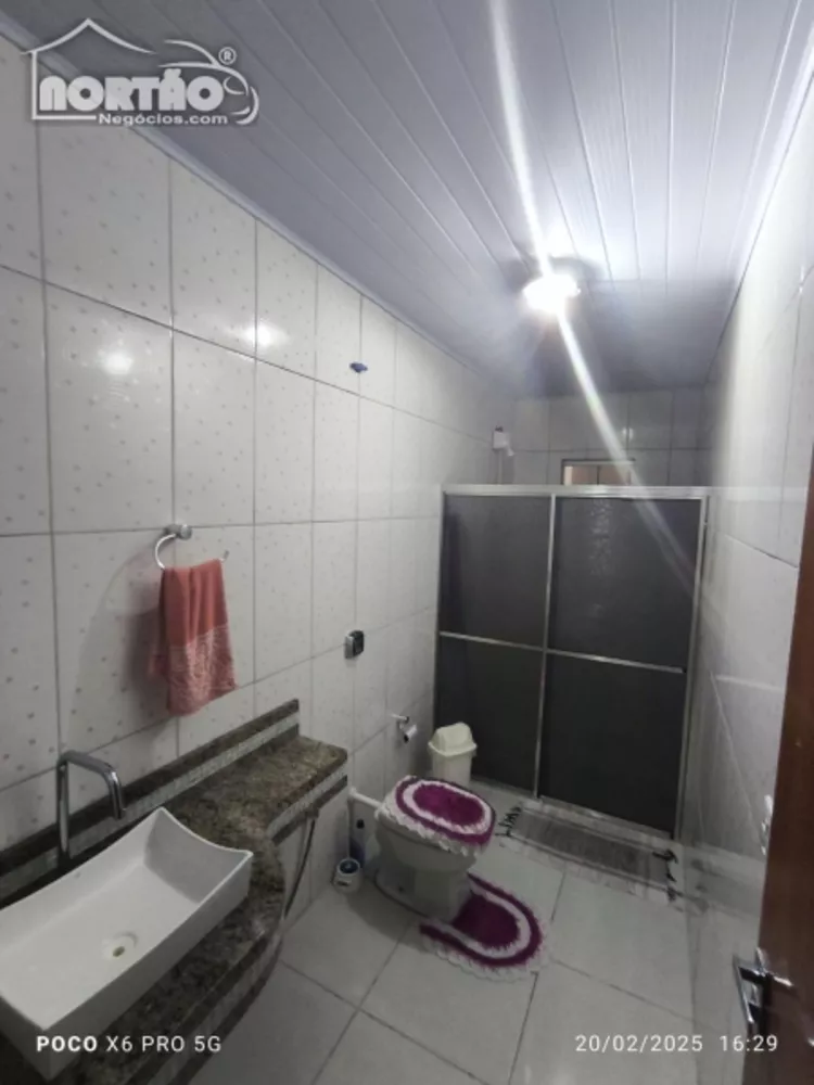 Casa, 4 quartos, 175 m² - Foto 2