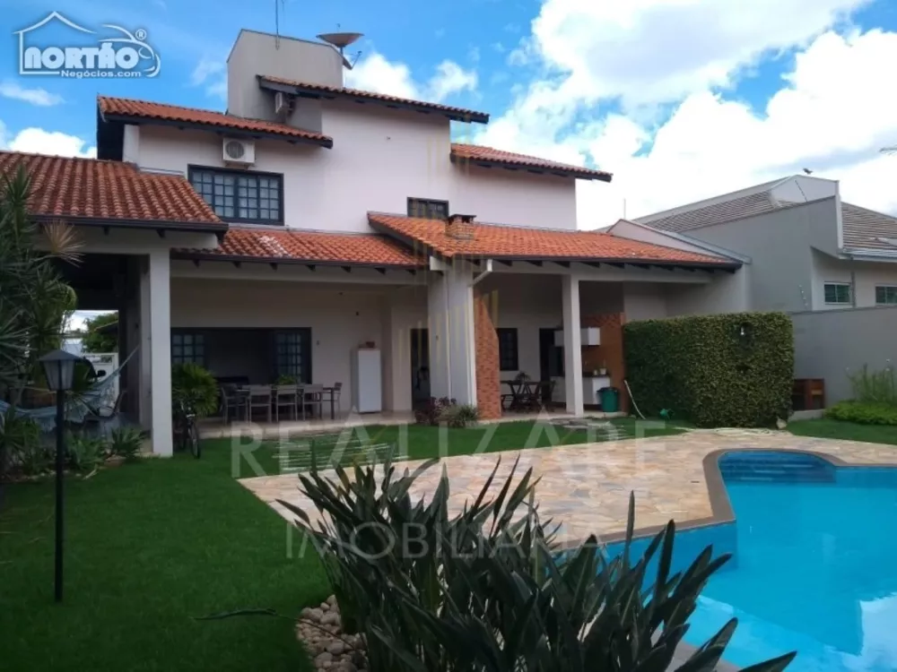 Casa à venda com 4 quartos, 413m² - Foto 4