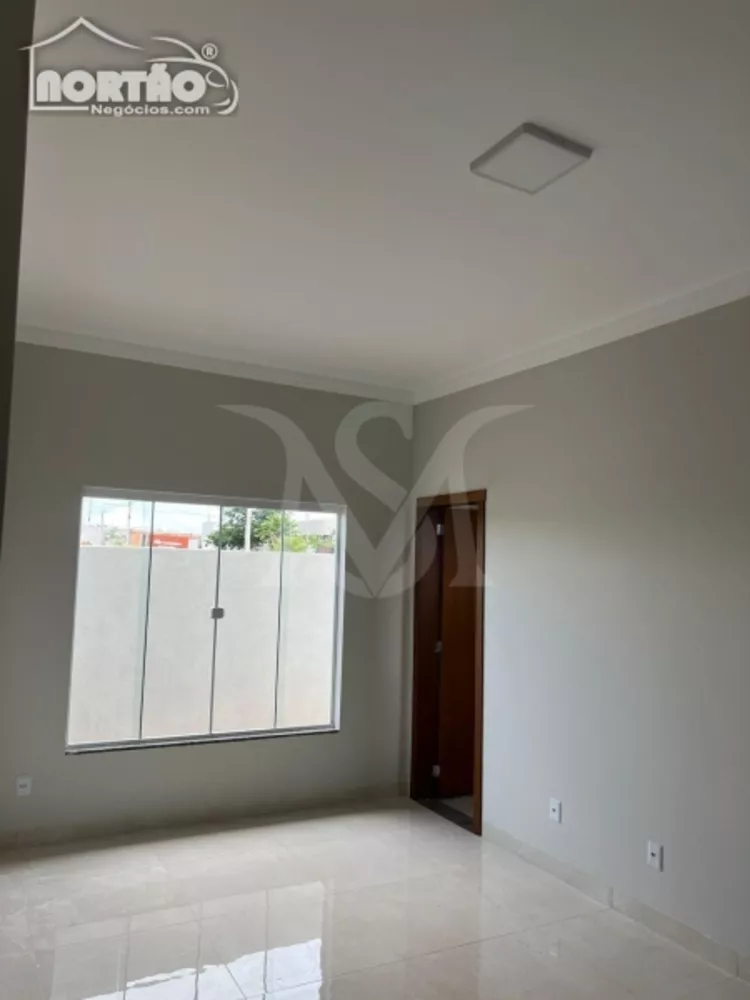 Casa à venda com 3 quartos, 105m² - Foto 5