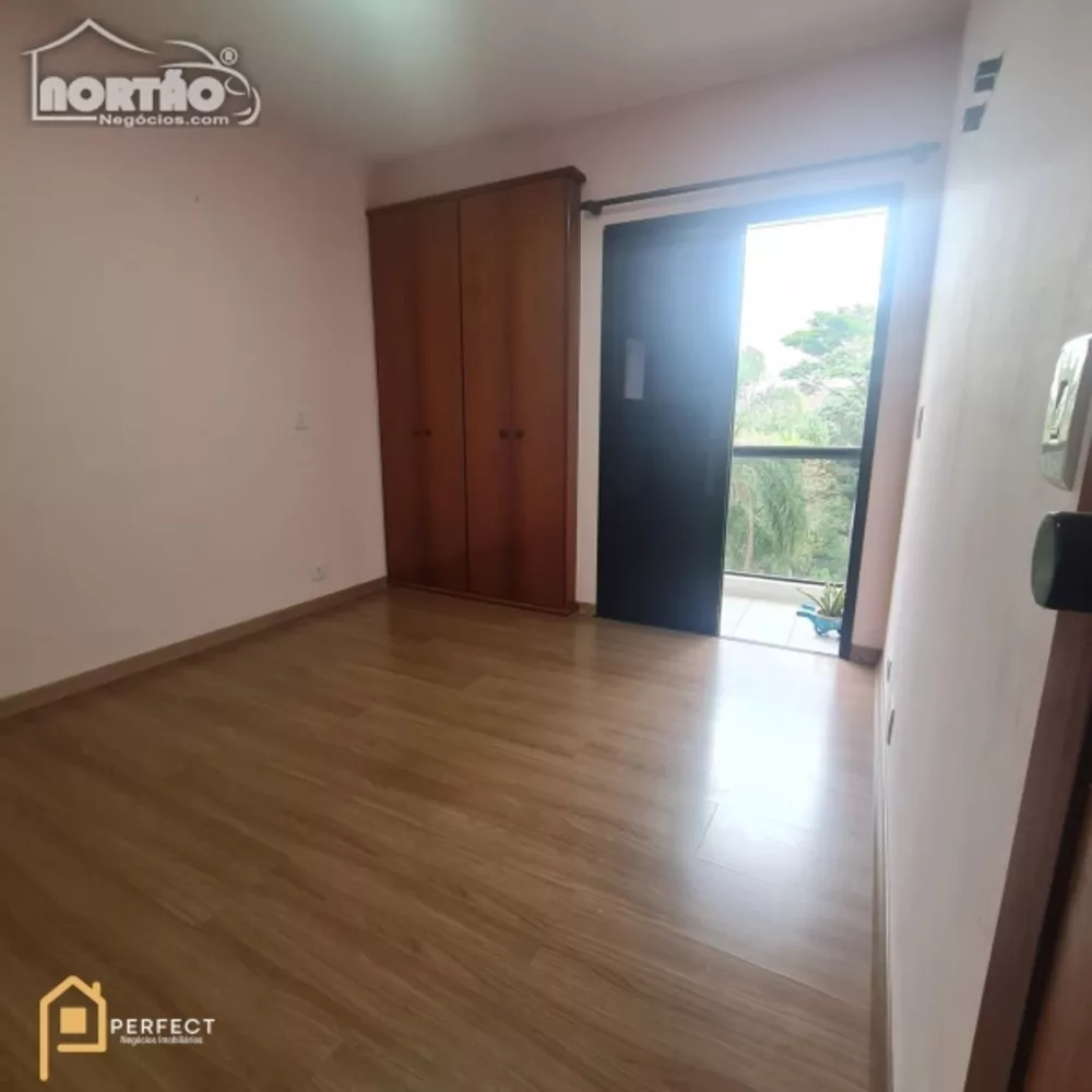 Casa à venda com 4 quartos, 178m² - Foto 9