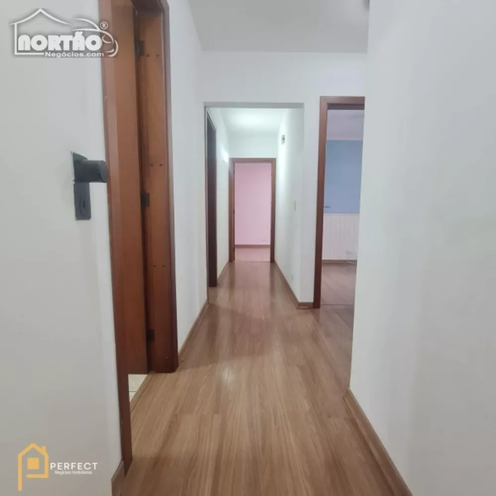 Casa à venda com 4 quartos, 178m² - Foto 7