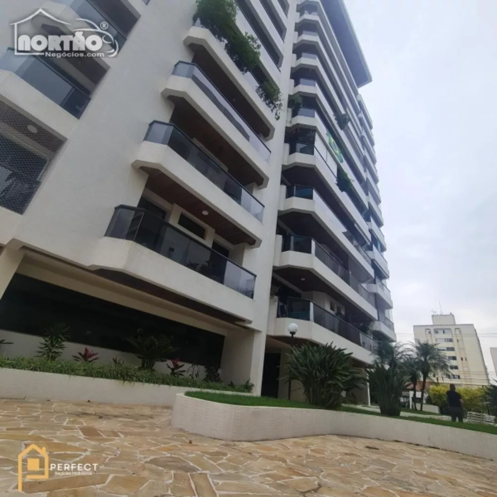 Casa à venda com 4 quartos, 178m² - Foto 1