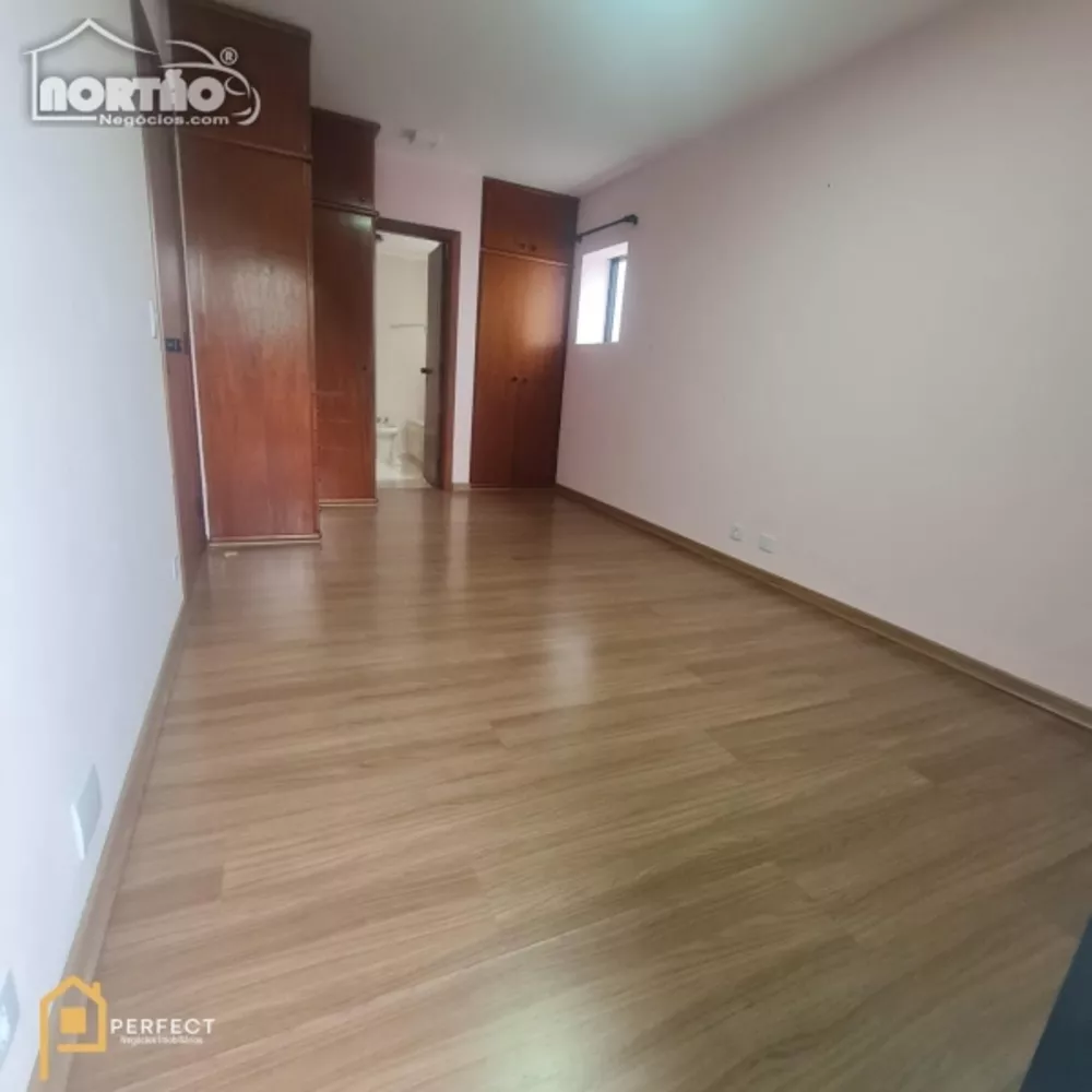 Casa à venda com 4 quartos, 178m² - Foto 8