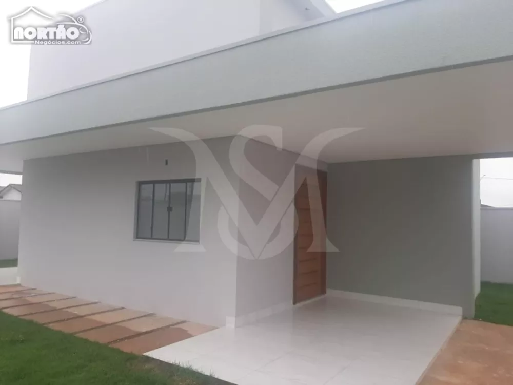 Casa à venda com 3 quartos, 94m² - Foto 1