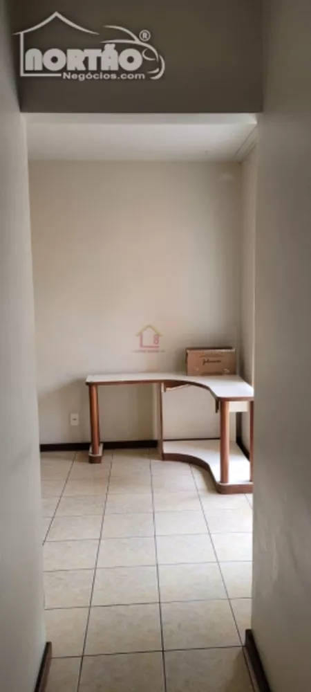 Casa à venda com 3 quartos, 66m² - Foto 4