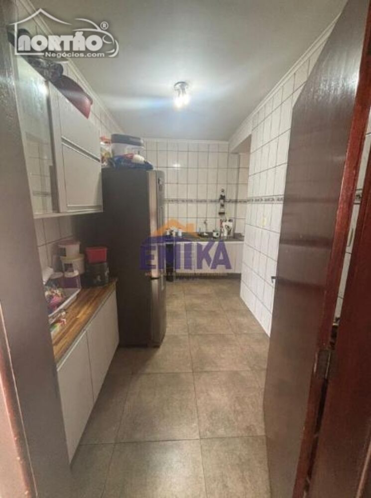 Casa à venda com 3 quartos - Foto 3