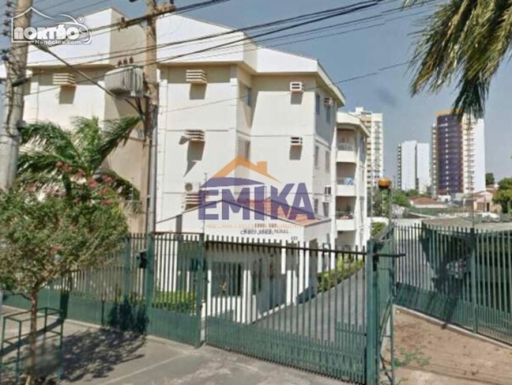 Casa à venda com 3 quartos - Foto 1