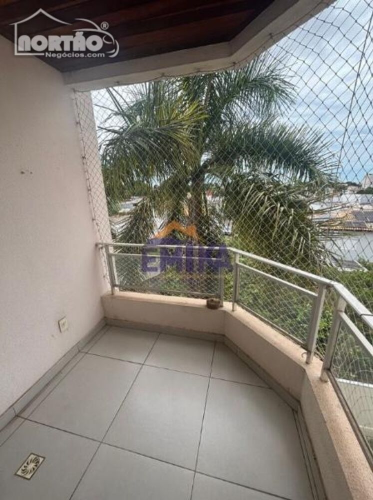 Casa à venda com 3 quartos - Foto 2