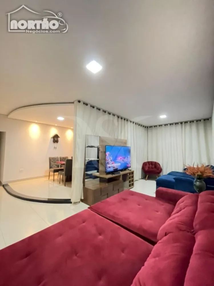 Casa à venda com 3 quartos, 175m² - Foto 7