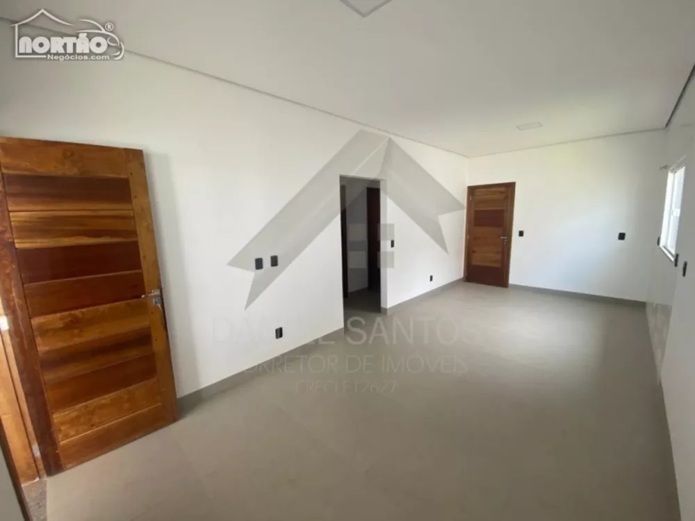 Casa à venda com 3 quartos, 110m² - Foto 6