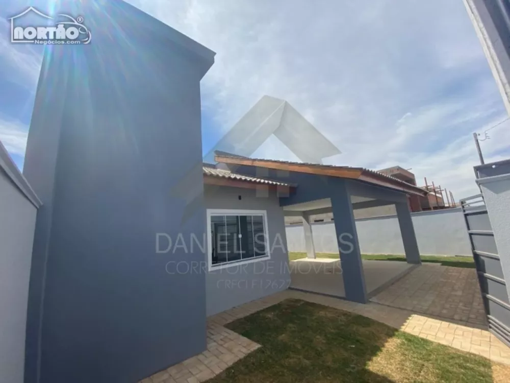 Casa à venda com 3 quartos, 110m² - Foto 2