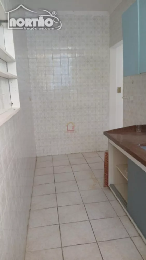 Casa à venda com 3 quartos, 70m² - Foto 4