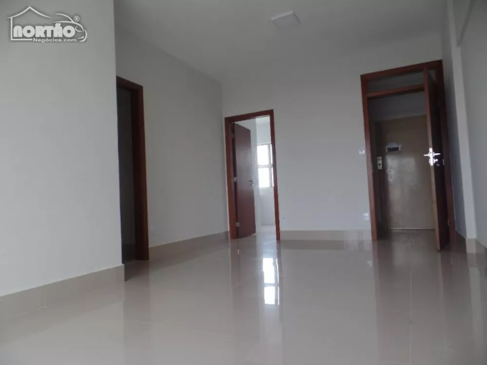 Casa à venda com 2 quartos, 86m² - Foto 4