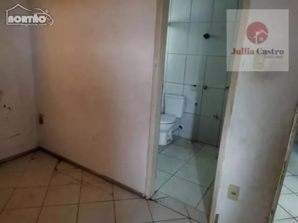 Casa à venda com 3 quartos, 100m² - Foto 4