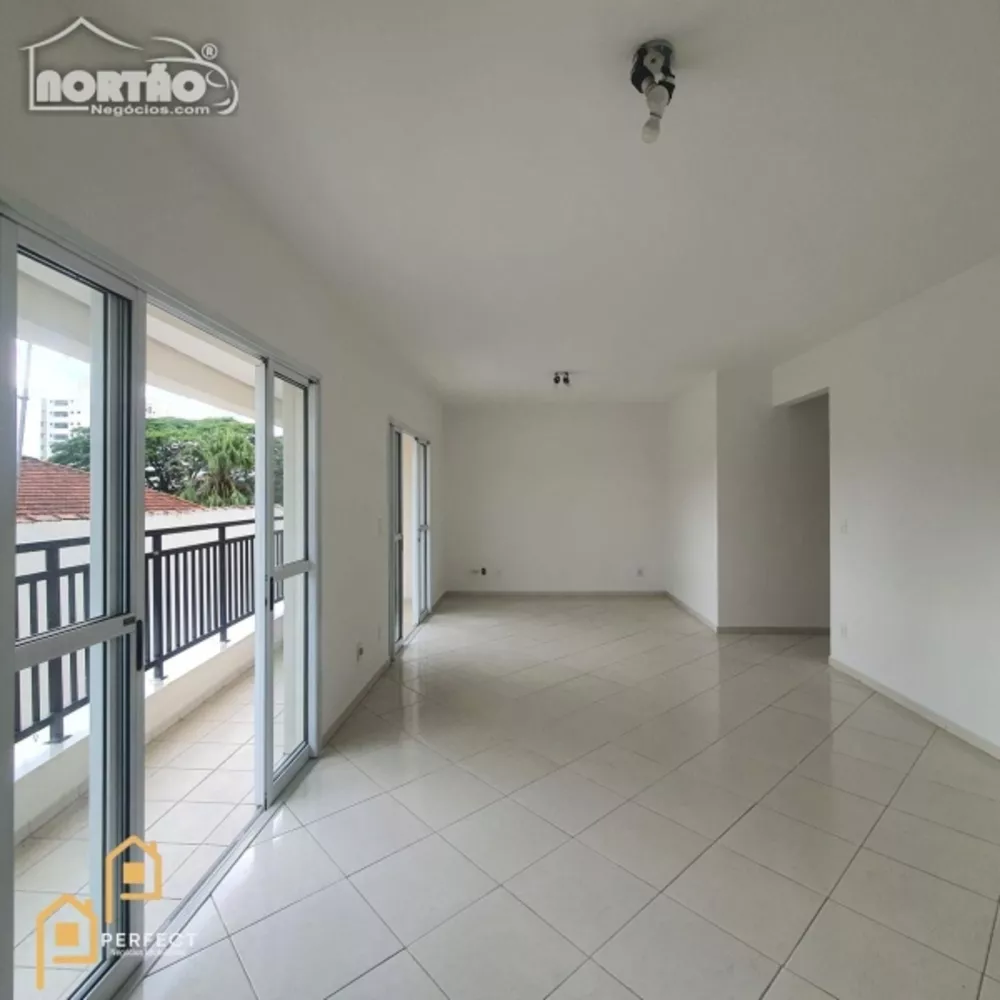 Casa à venda com 4 quartos, 110m² - Foto 1