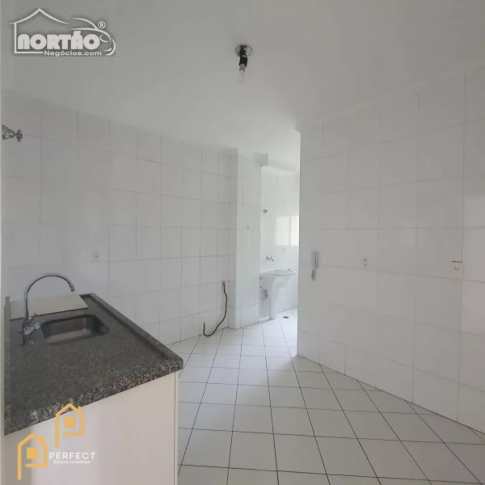 Casa à venda com 4 quartos, 110m² - Foto 4