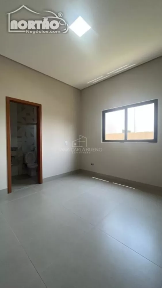 Casa à venda com 3 quartos, 102m² - Foto 4