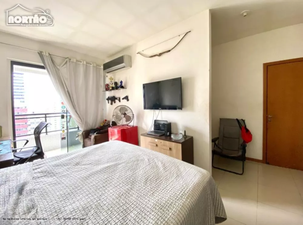 Casa à venda com 3 quartos, 194m² - Foto 2