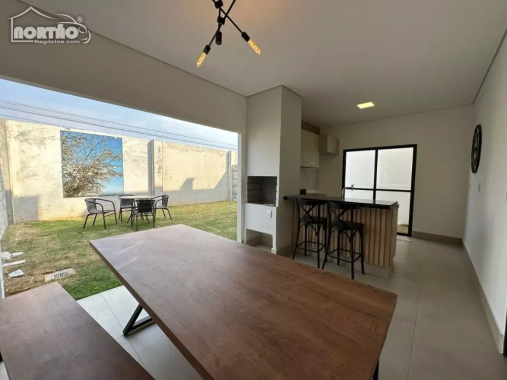 Casa à venda com 3 quartos, 138m² - Foto 6