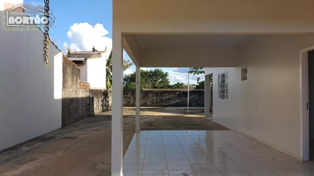 Casa à venda com 3 quartos, 100m² - Foto 3