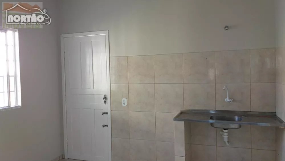 Casa à venda com 3 quartos, 100m² - Foto 8