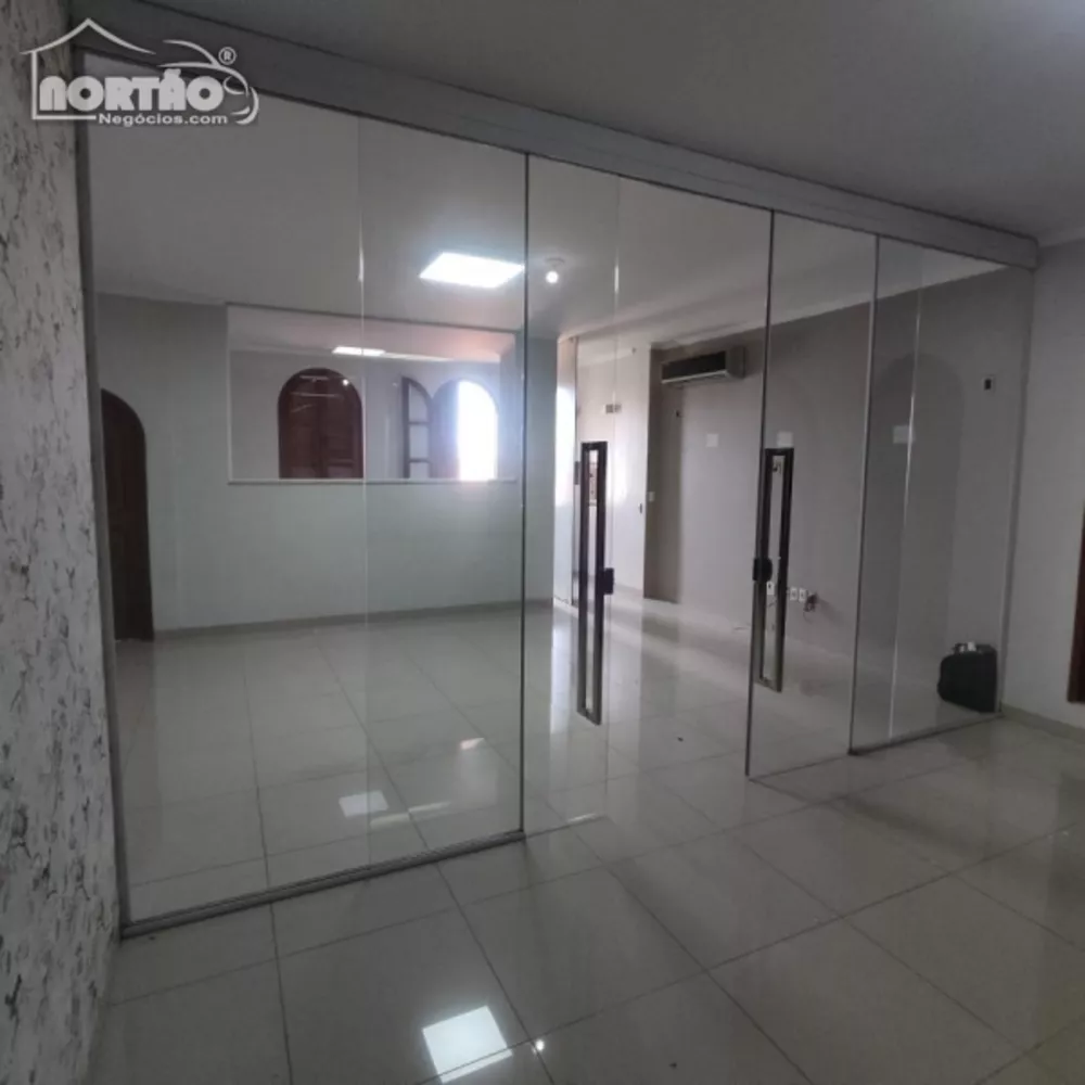 Casa à venda com 9 quartos, 610m² - Foto 4