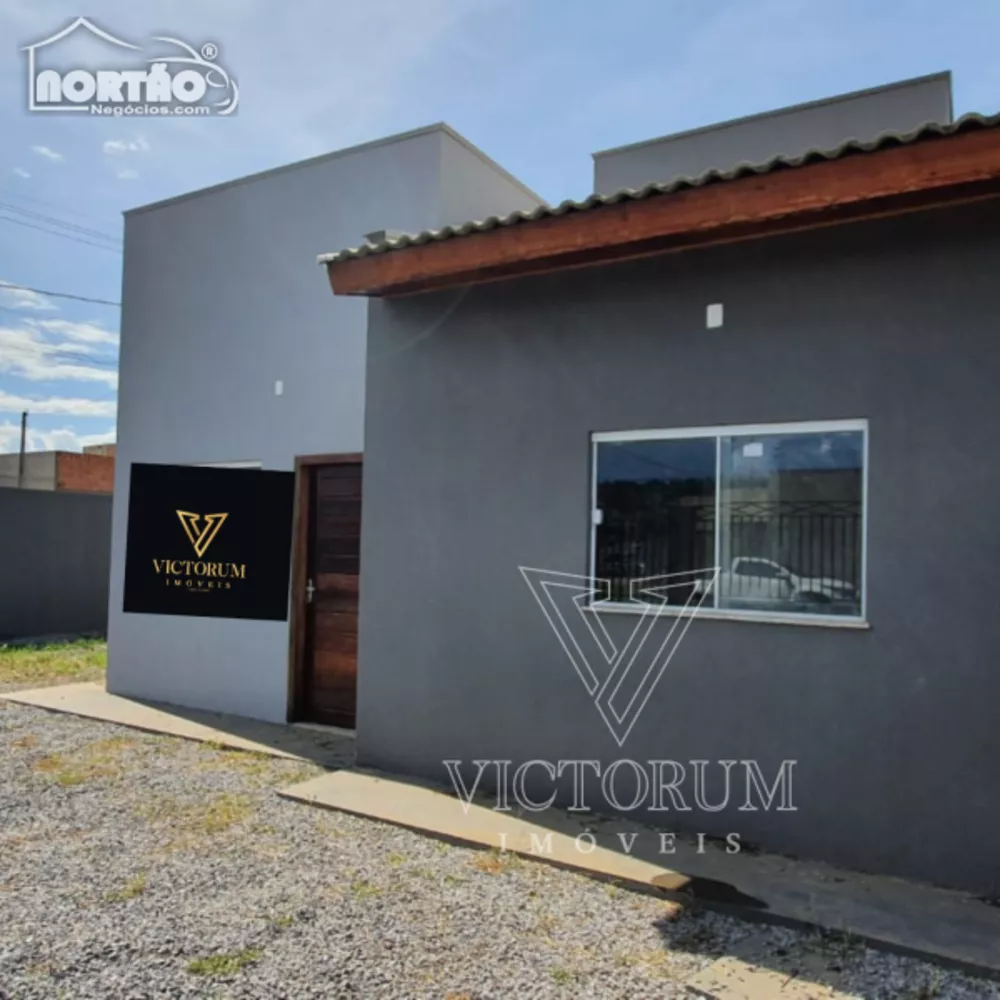 Casa à venda com 3 quartos, 103m² - Foto 3