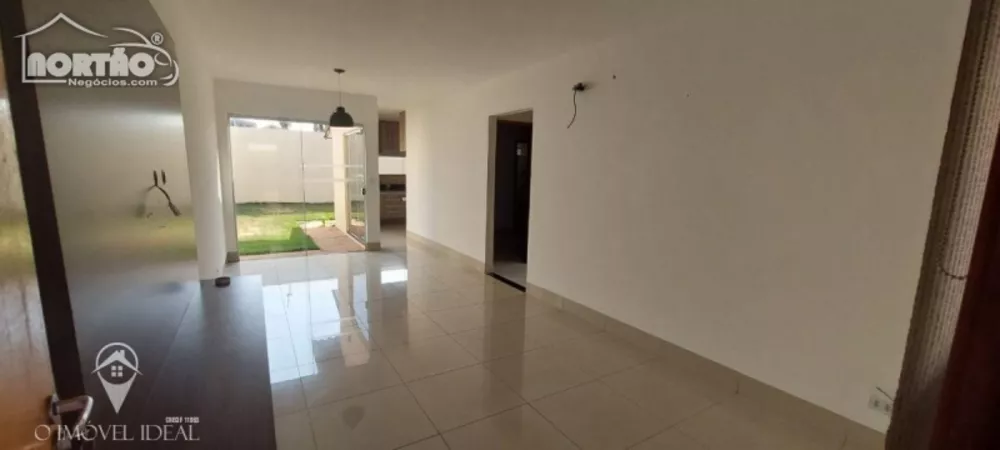 Casa à venda com 3 quartos, 80m² - Foto 4