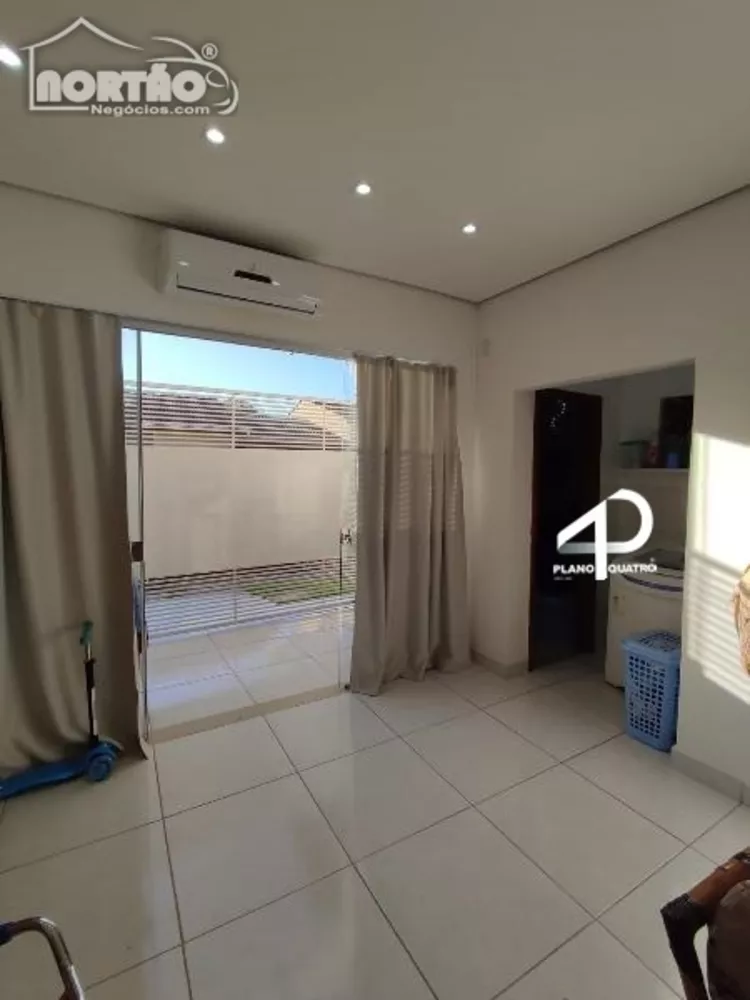 Casa à venda com 3 quartos, 126m² - Foto 4