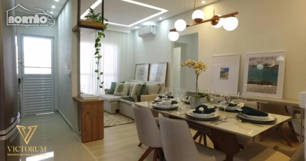 Casa à venda com 3 quartos, 205m² - Foto 4