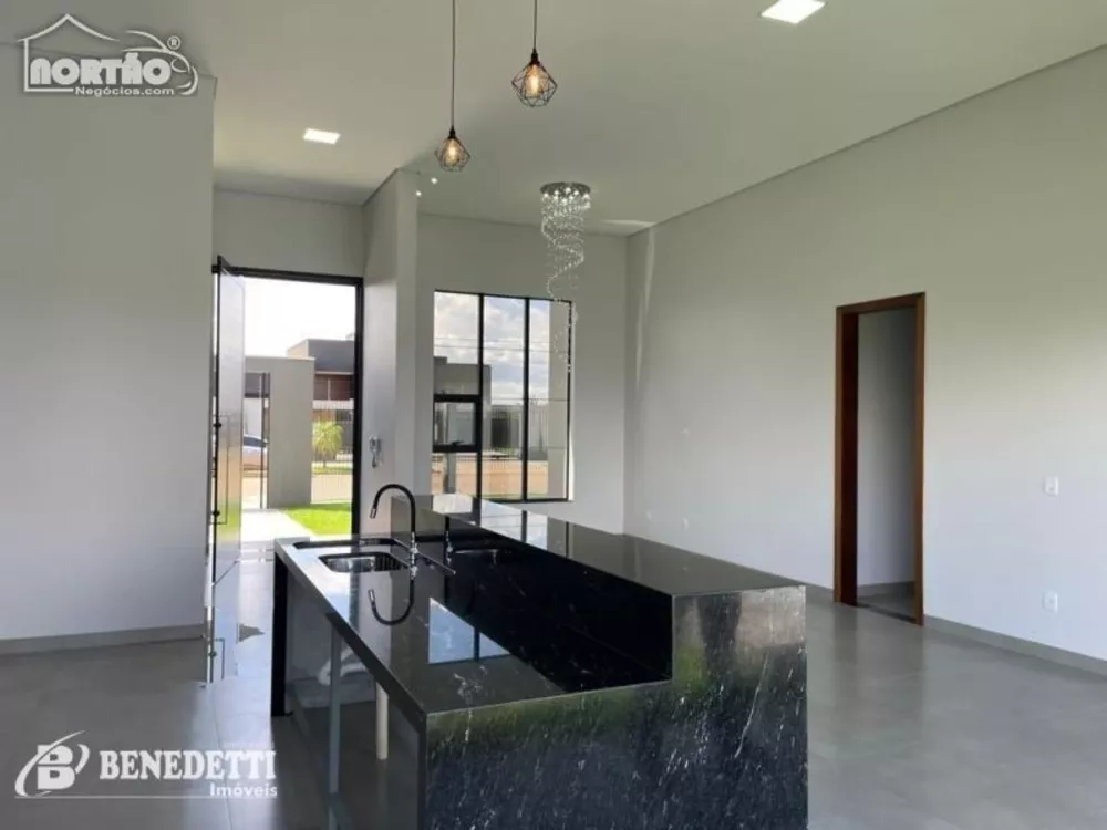 Casa, 3 quartos, 210 m² - Foto 3