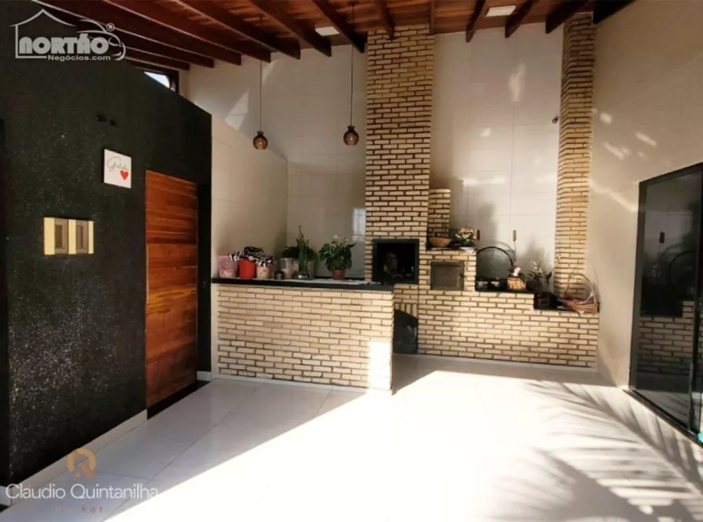 Casa à venda com 3 quartos, 160m² - Foto 4