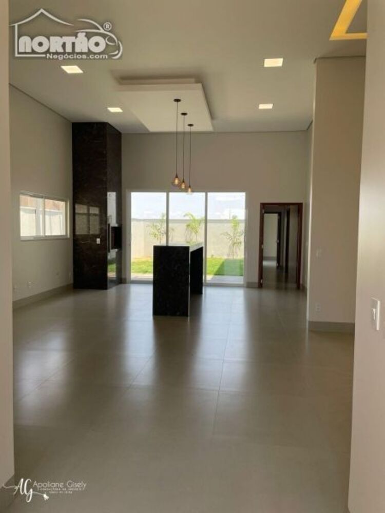 Casa à venda com 1 quarto, 200m² - Foto 9