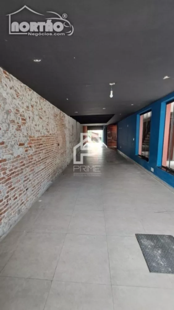 Casa à venda com 3 quartos, 150m² - Foto 1