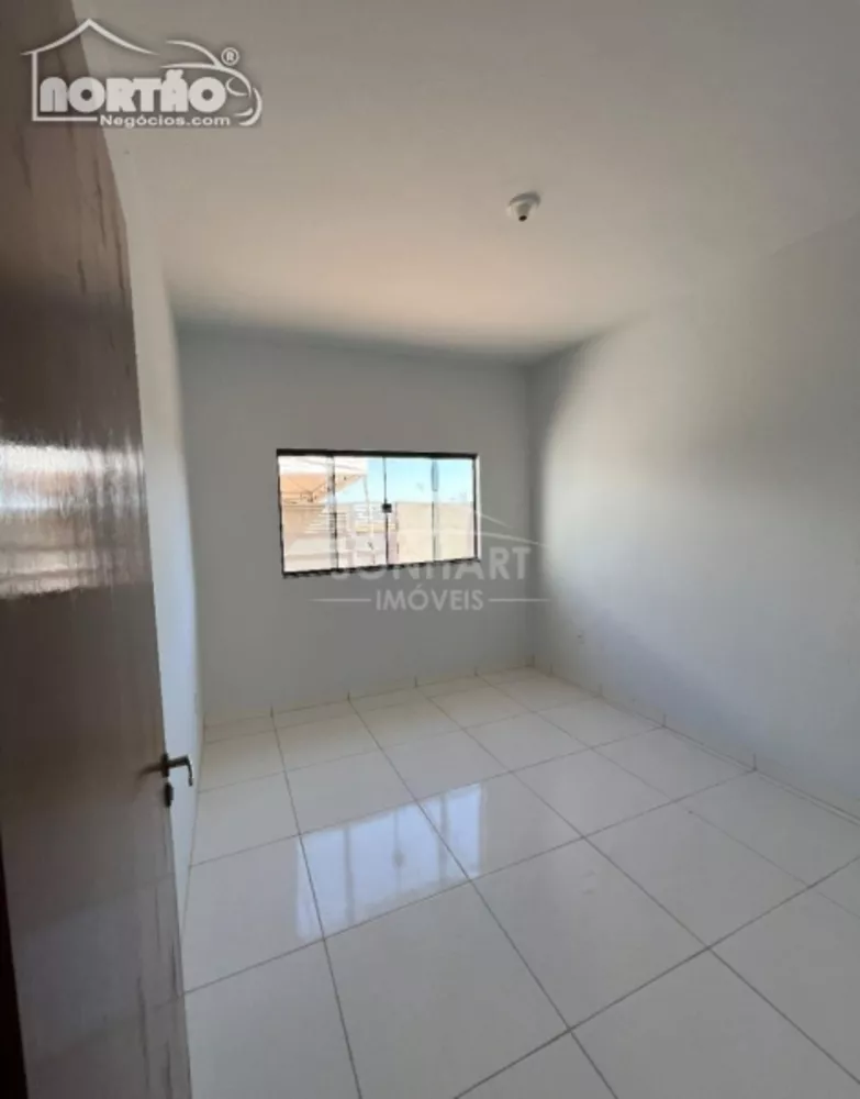 Casa à venda com 3 quartos, 60m² - Foto 3