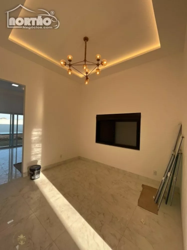 Casa à venda com 3 quartos, 183m² - Foto 3