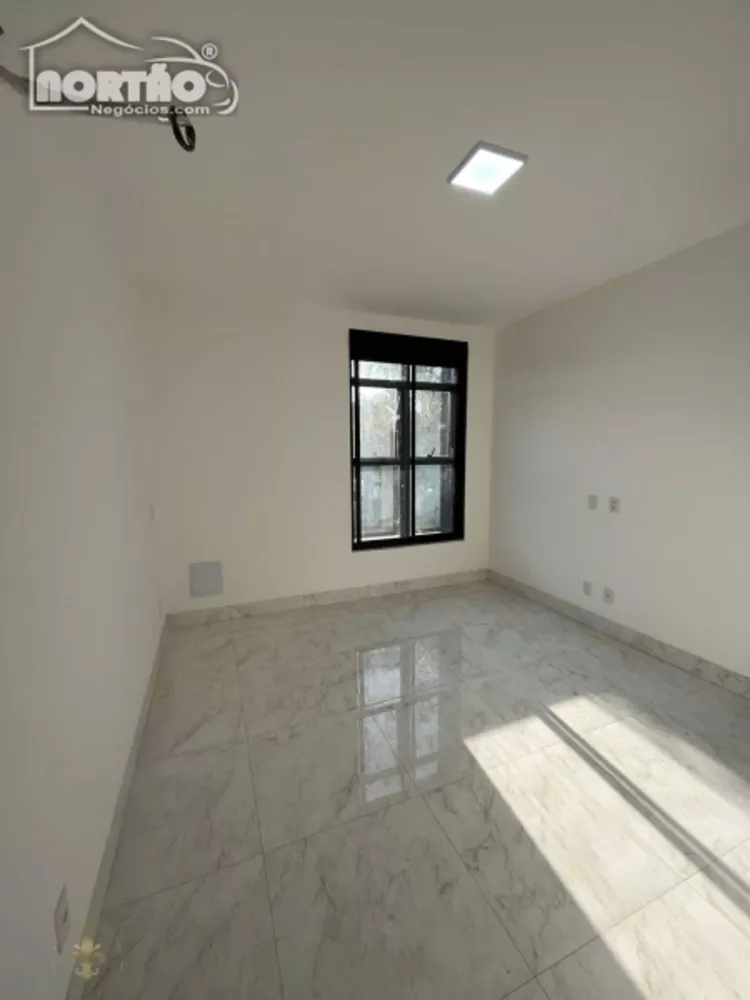 Casa à venda com 3 quartos, 183m² - Foto 5