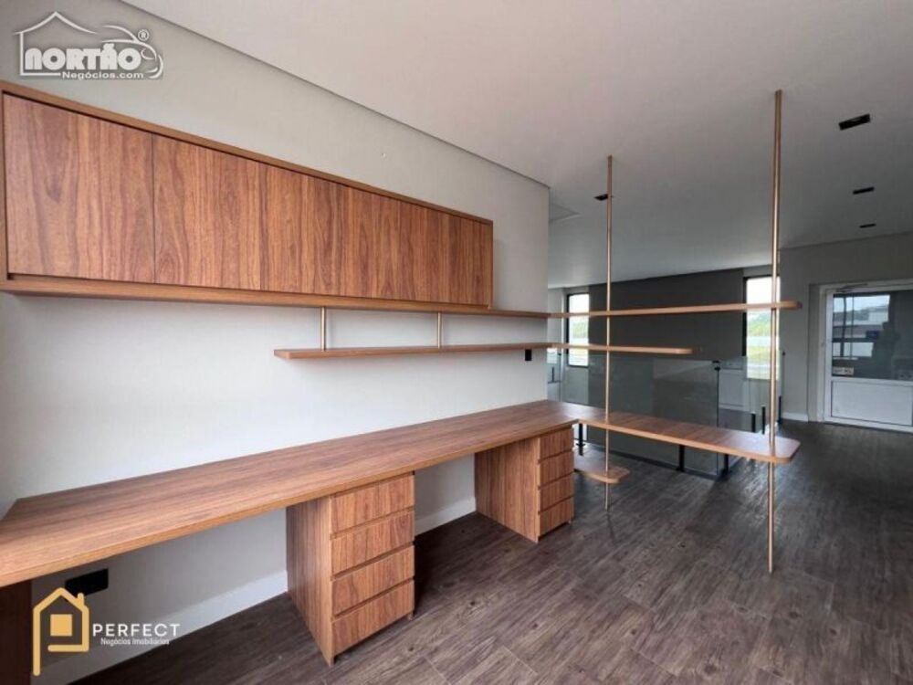 Casa à venda com 6 quartos, 580m² - Foto 4
