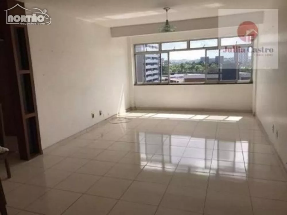 Casa à venda com 3 quartos, 88m² - Foto 2