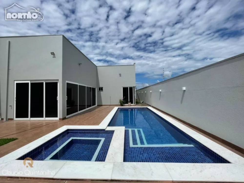 Casa à venda com 4 quartos, 251m² - Foto 6